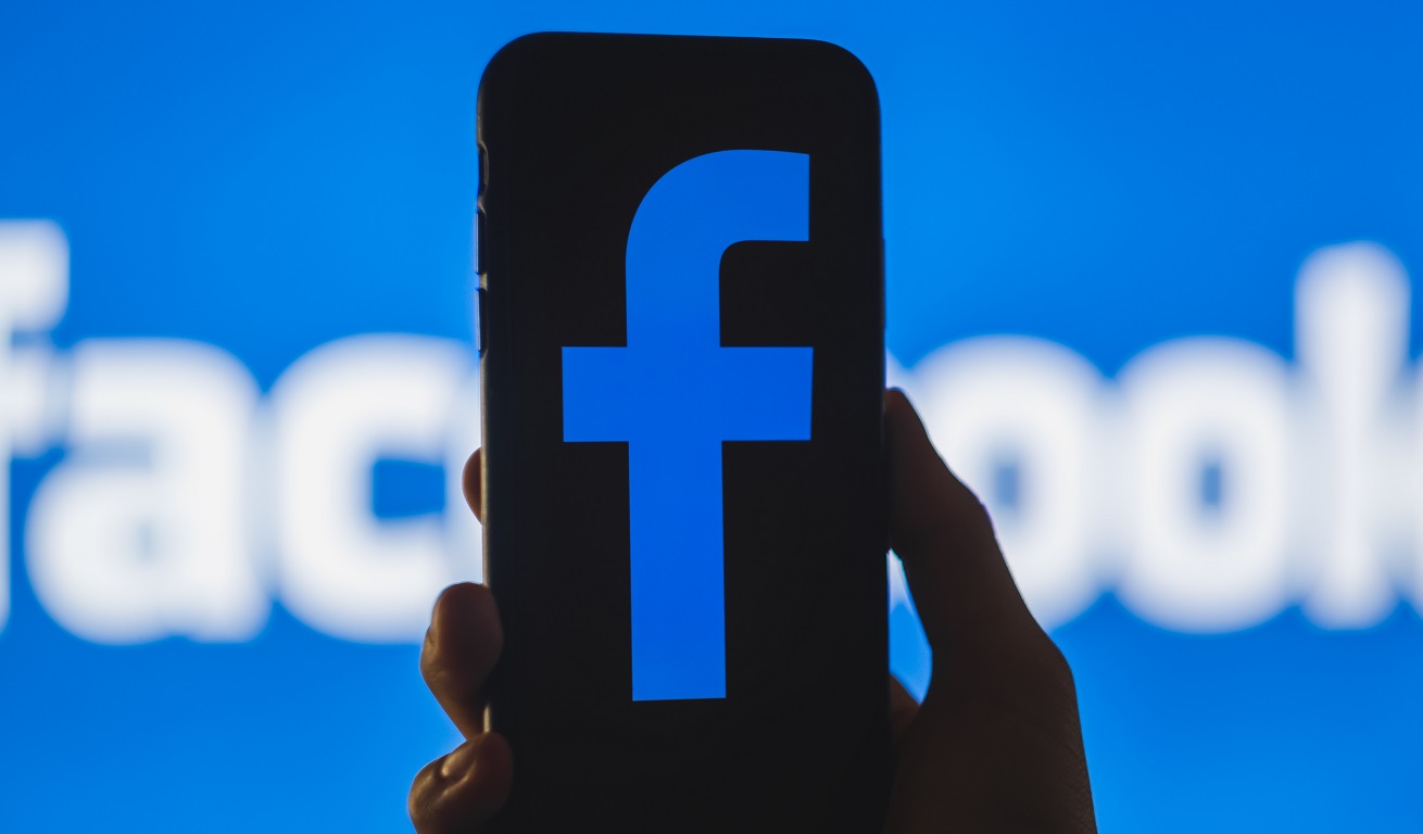 Fitur Deskripsi Facebook Analytics - Target audiens - Matamaya