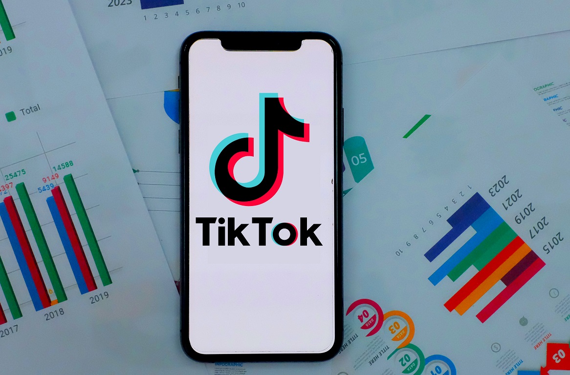TikTok Analytics Tools for Business 2022 - strategi sosial media marketing - Matamaya